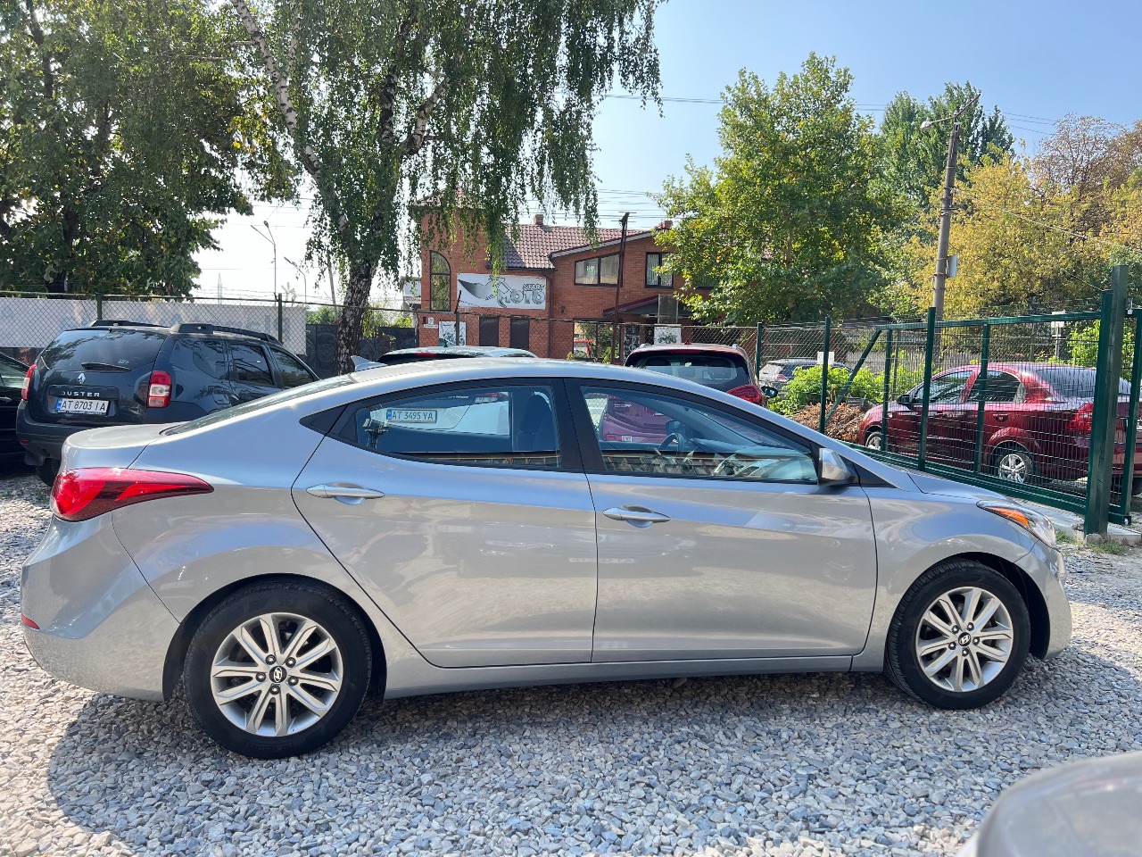 Hyundai Elantra - фото 18