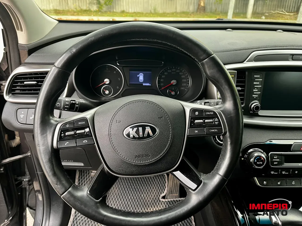 Kia Sorento - фото 11
