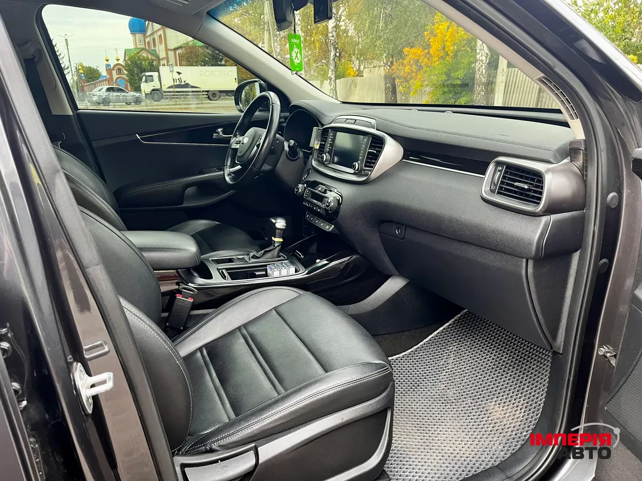 Kia Sorento - фото 15