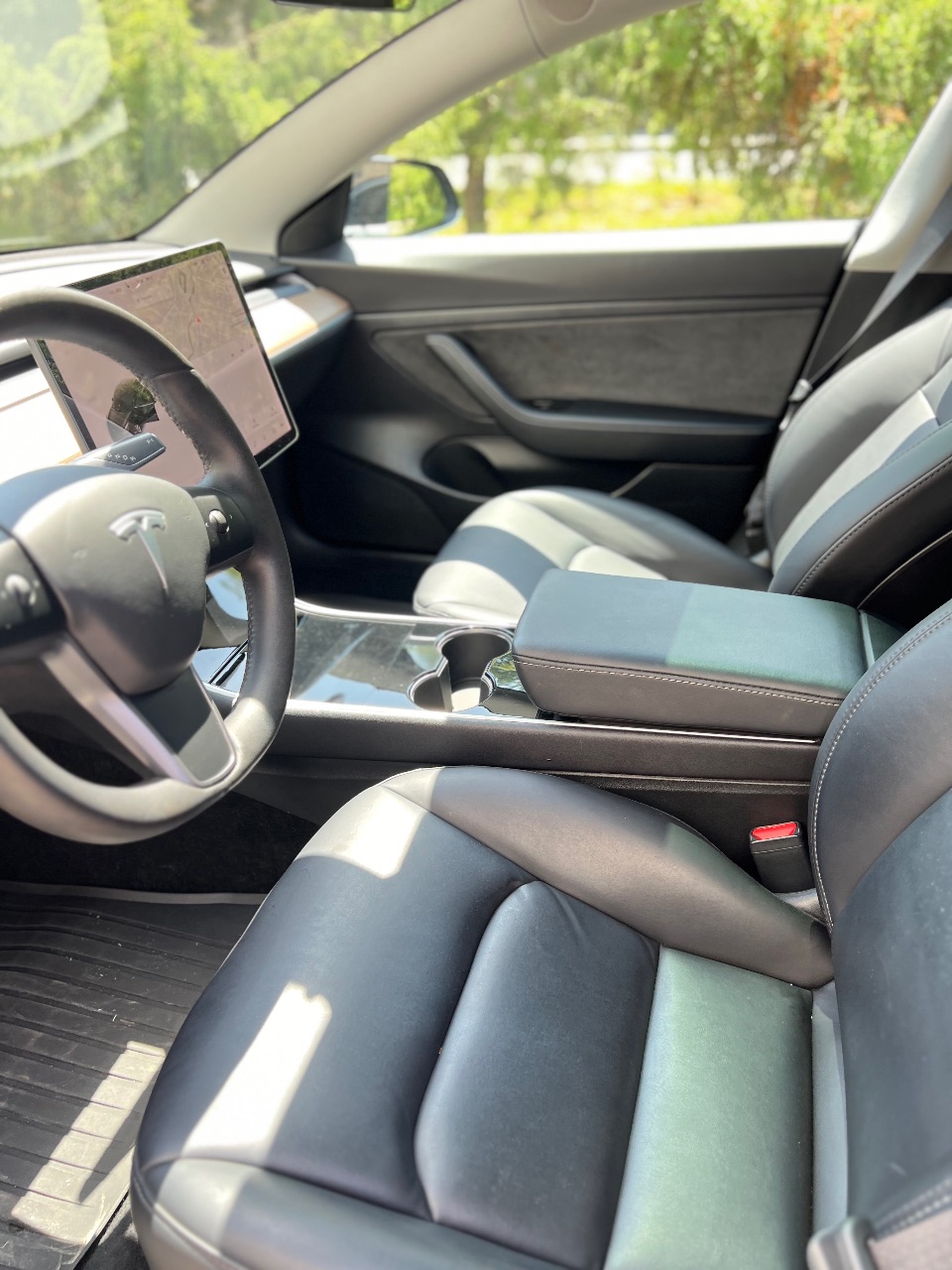 Tesla Model 3 - фото 24