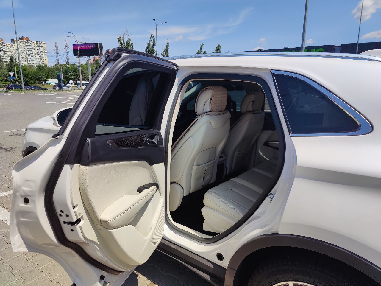 Lincoln MKC - фото 12