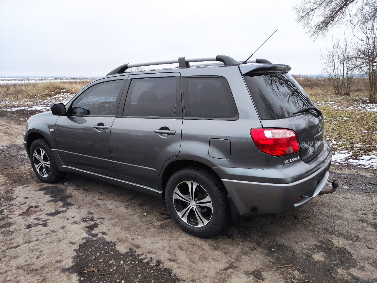 Mitsubishi Outlander - фото 6