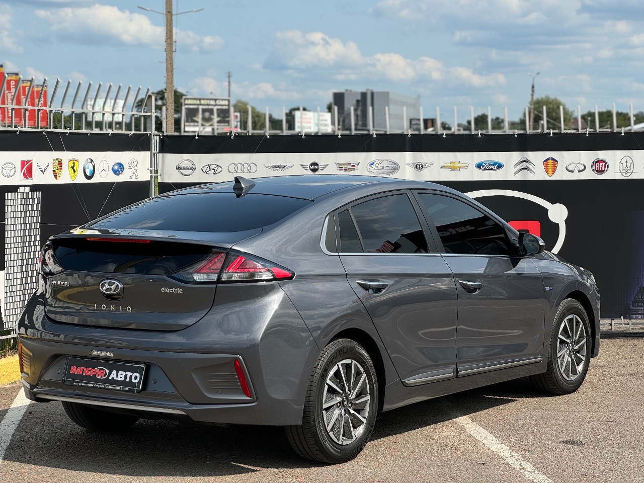 Hyundai IONIQ - фото 4