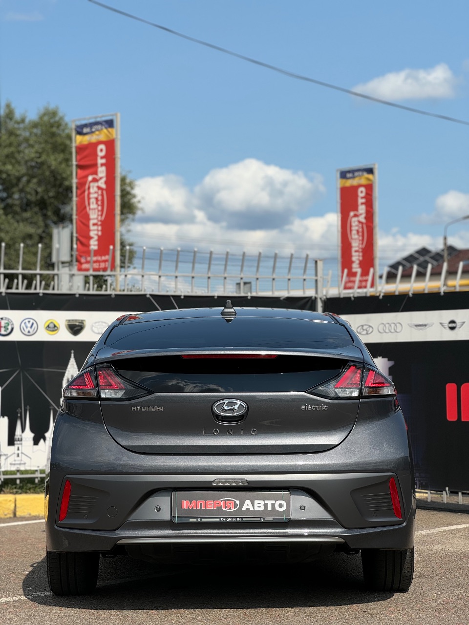 Hyundai IONIQ - фото 6