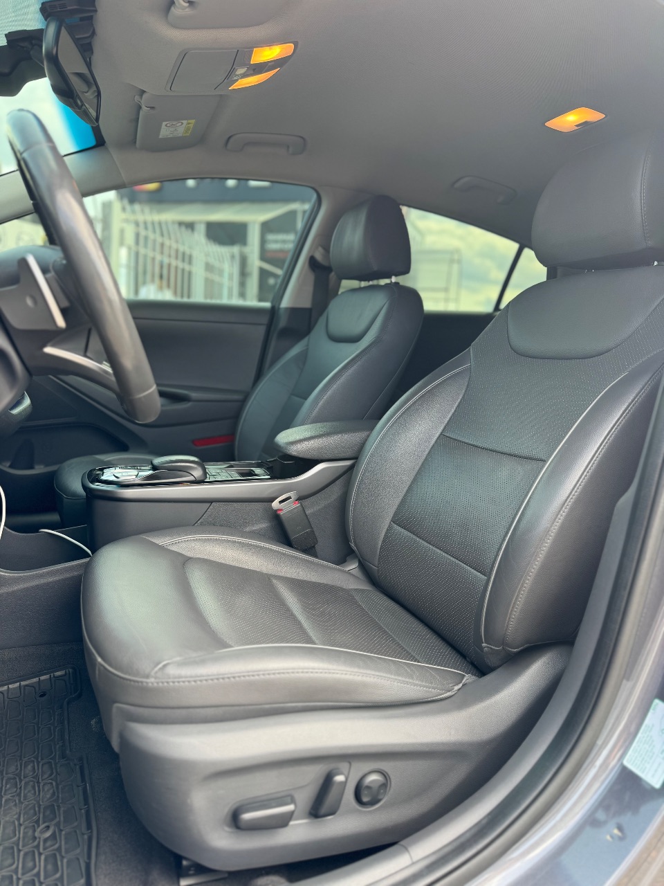 Hyundai IONIQ - фото 9