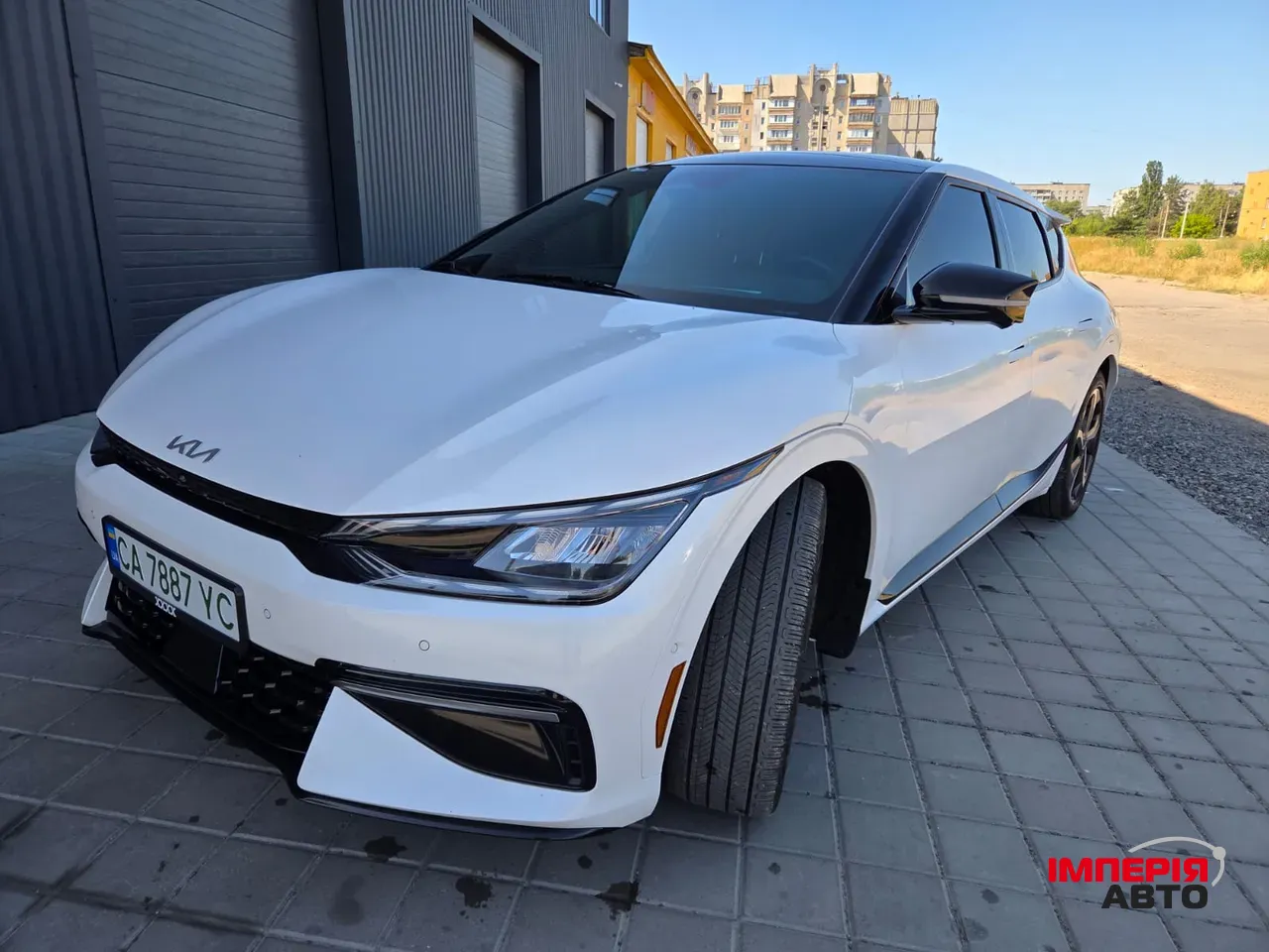 Kia EV6 - фото 1