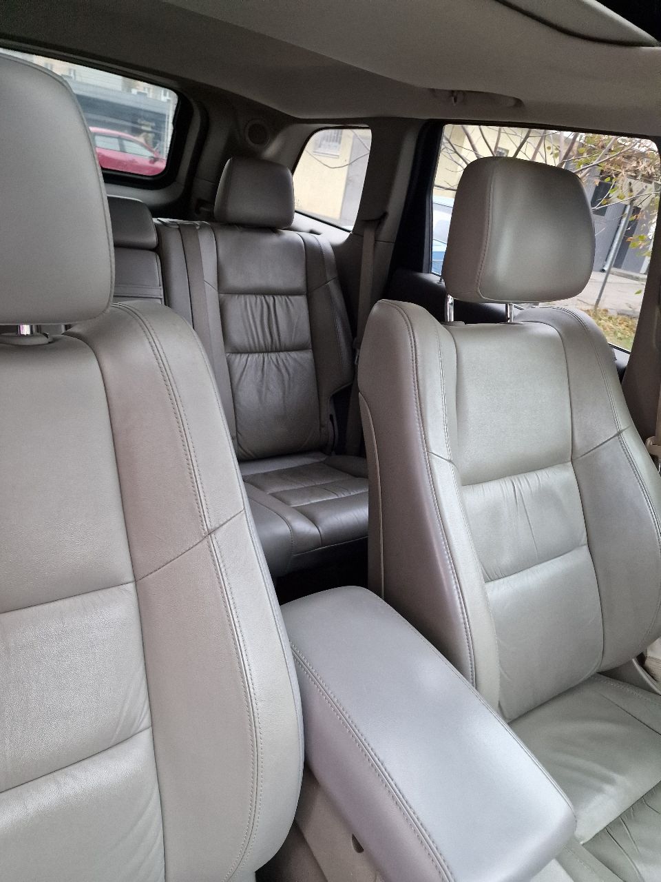 Jeep Grand Cherokee - фото 6