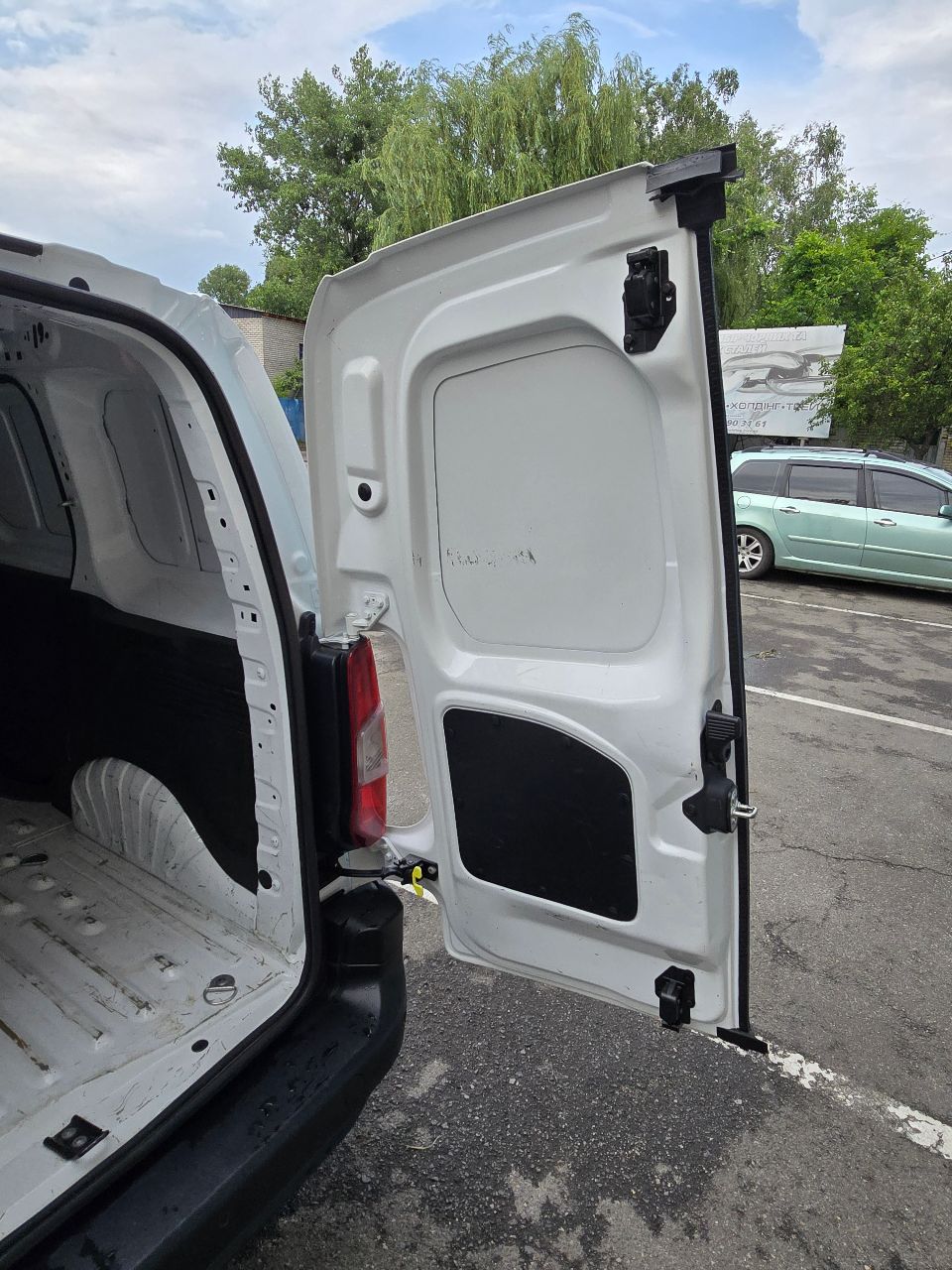 Opel Combo - фото 11