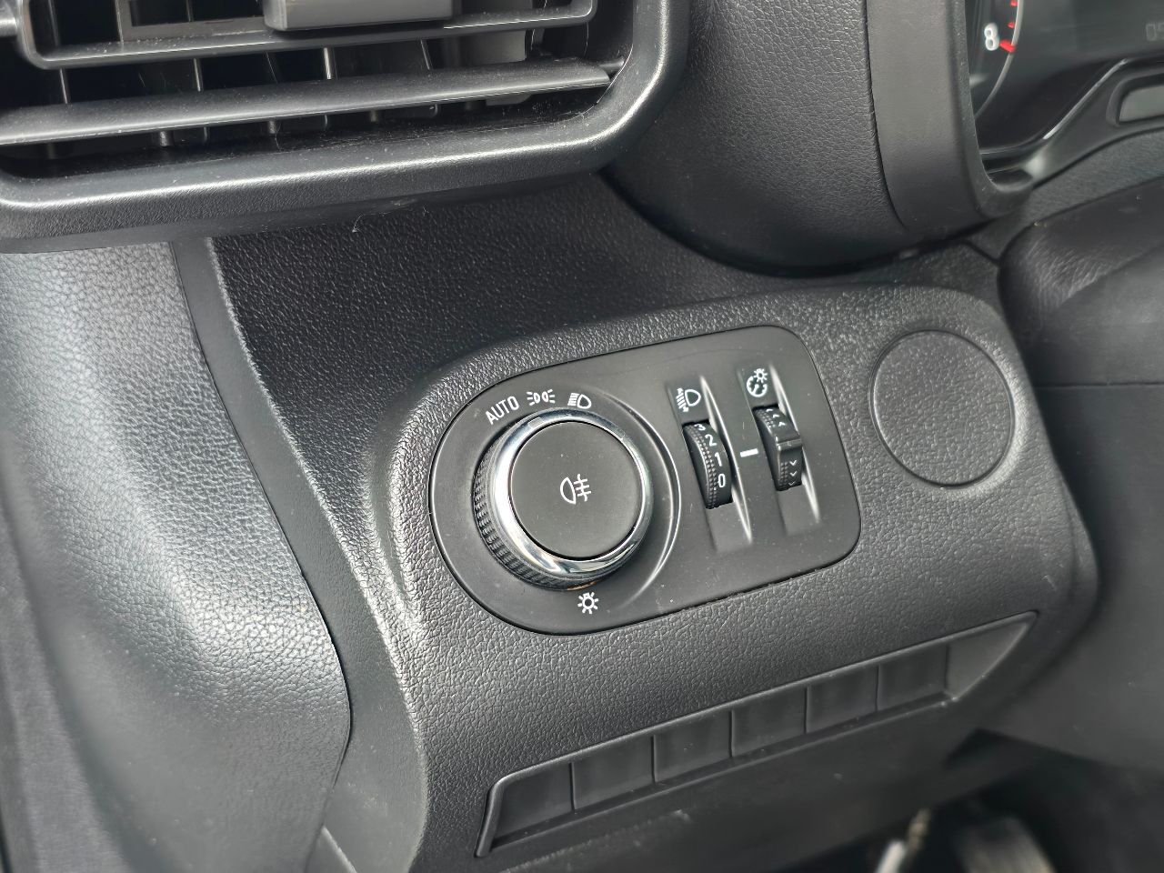 Opel Combo - фото 15