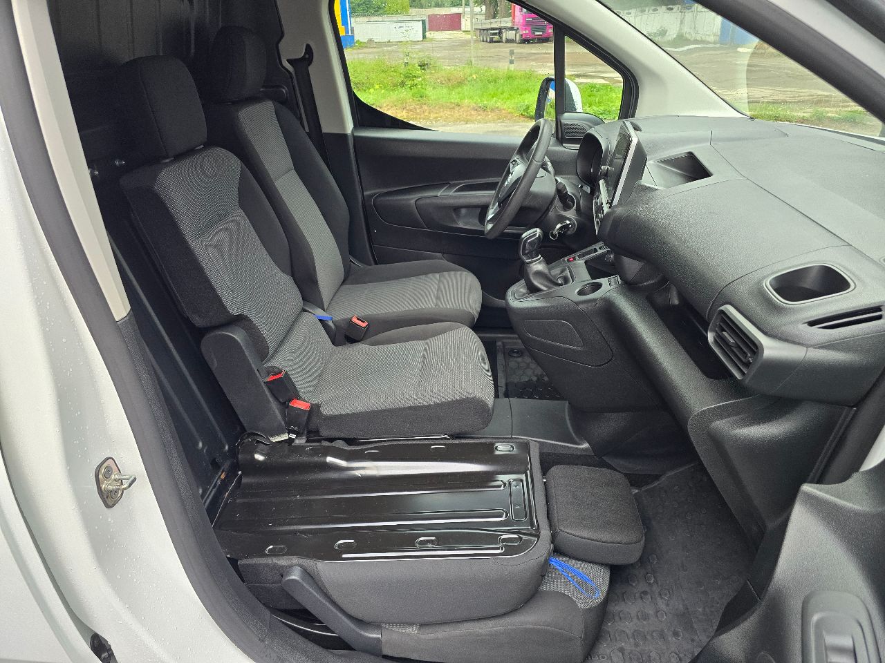 Opel Combo - фото 22