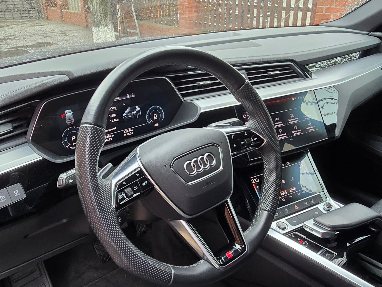 Audi e-tron Sportback - фото 11