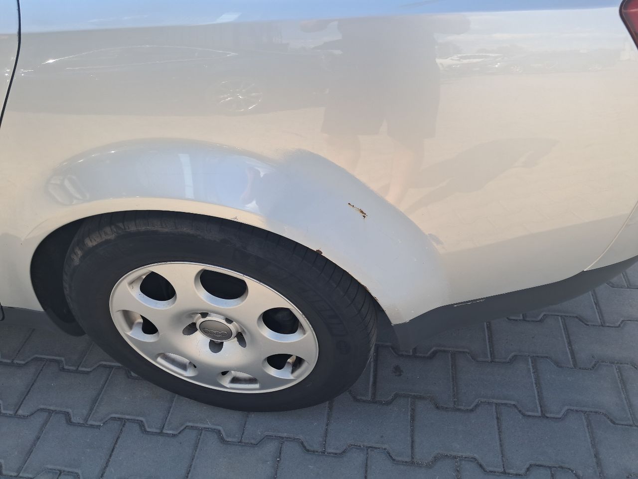 Audi A4 - фото 9