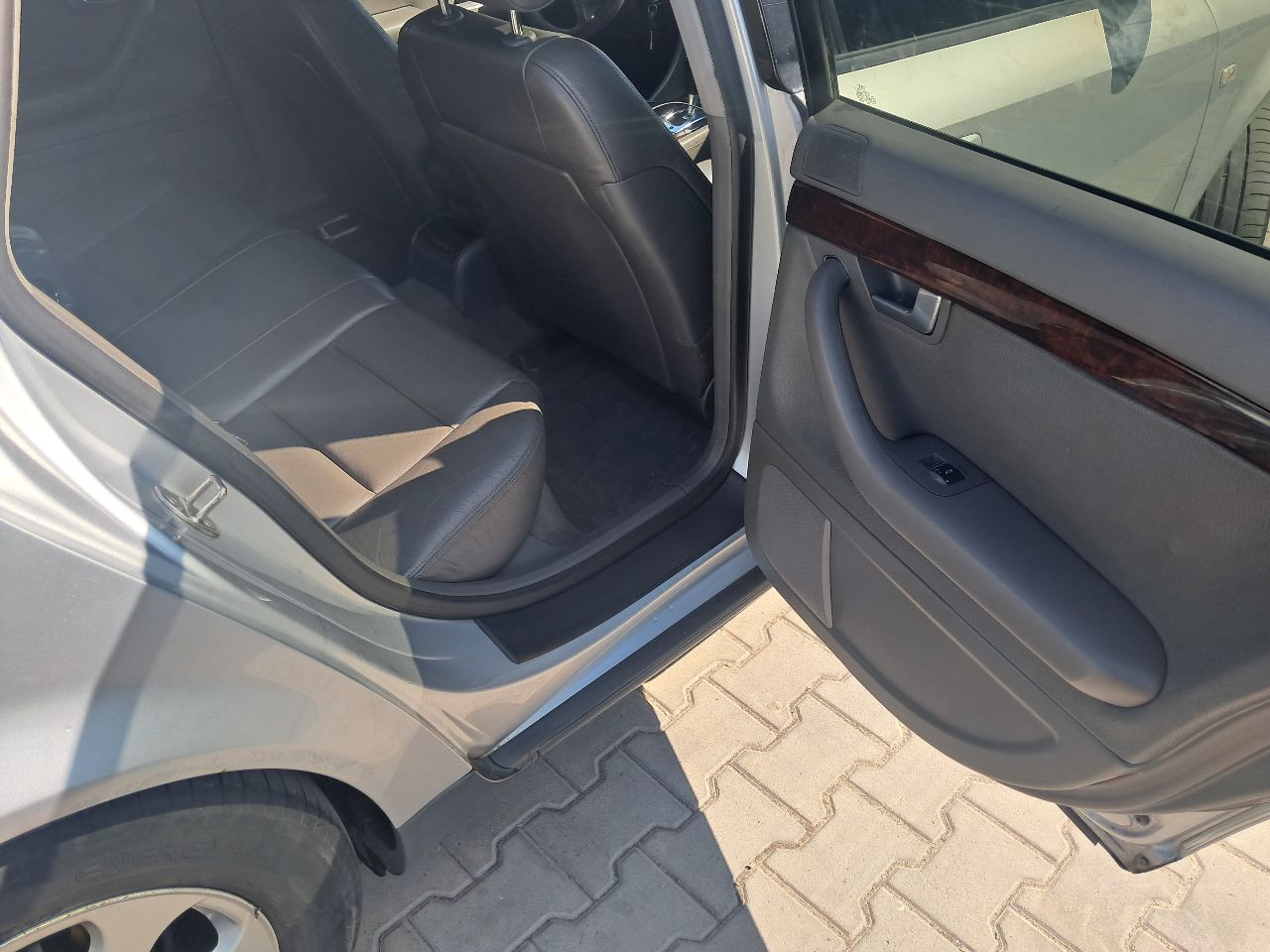 Audi A4 - фото 13