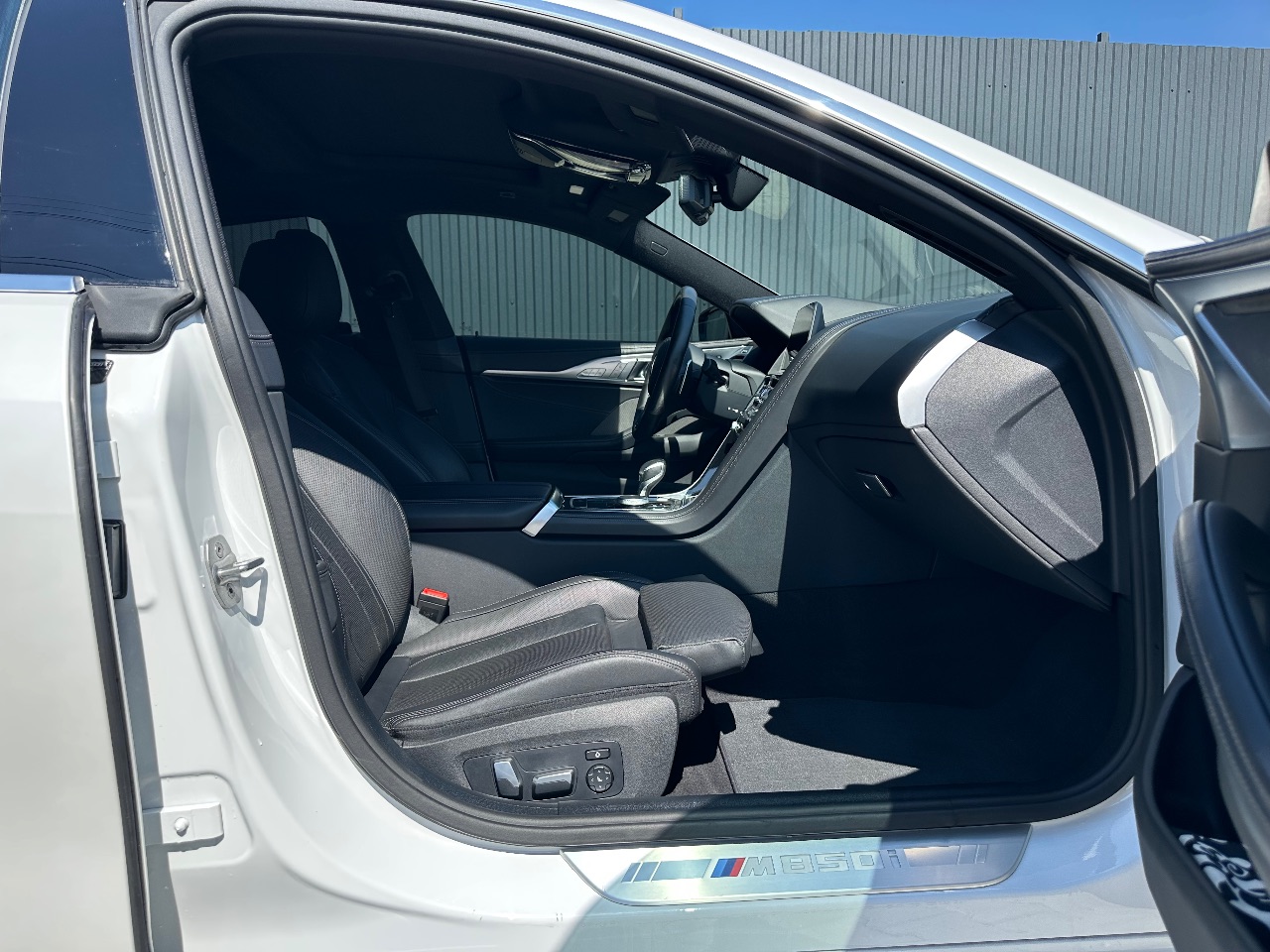 BMW 8 серії - фото 11