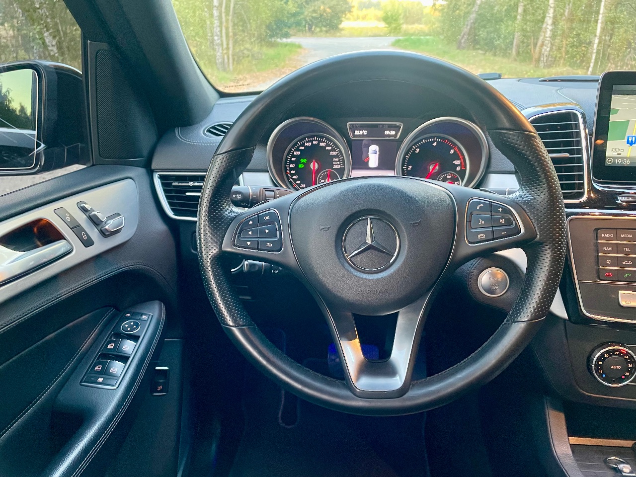 Mercedes-Benz GLE AMG - фото 46