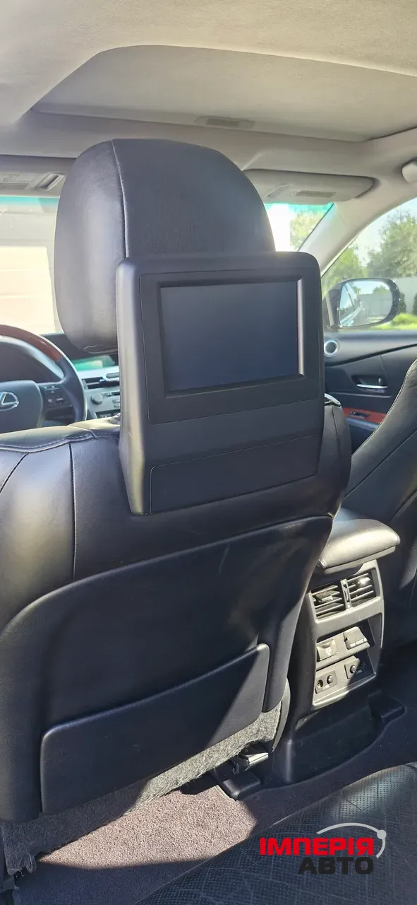 Lexus RX - фото 14