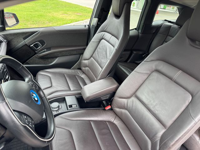 BMW i3 - фото 2