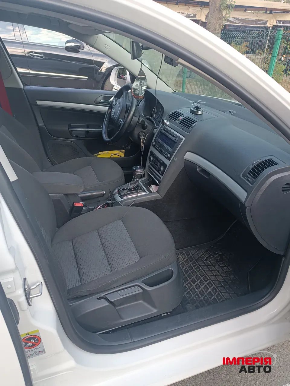 Skoda Octavia - фото 2