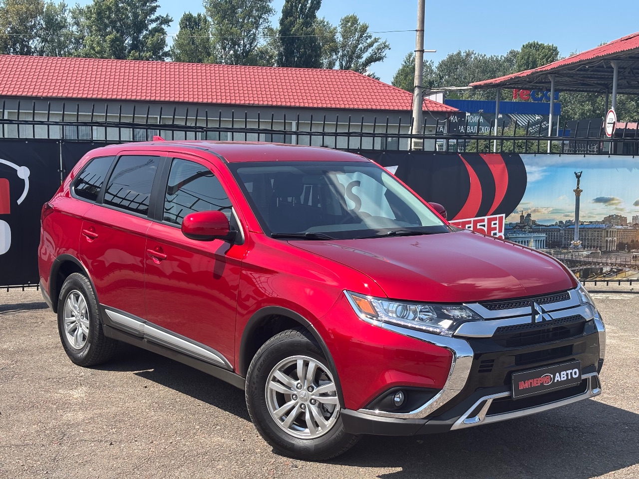 Mitsubishi Outlander - фото 3