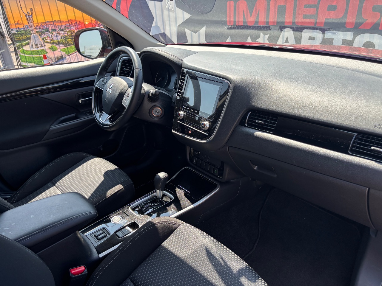 Mitsubishi Outlander - фото 16