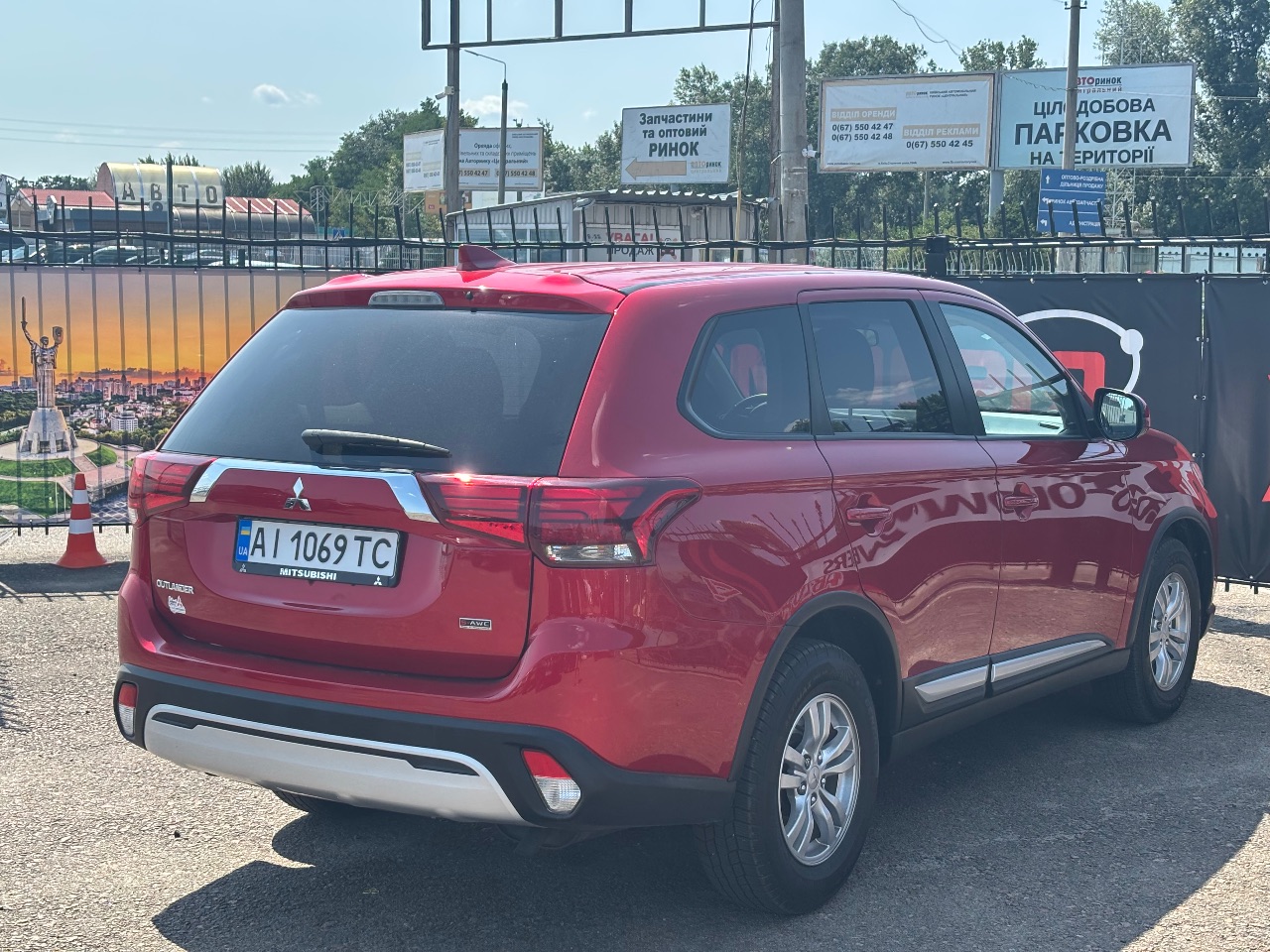 Mitsubishi Outlander - фото 6