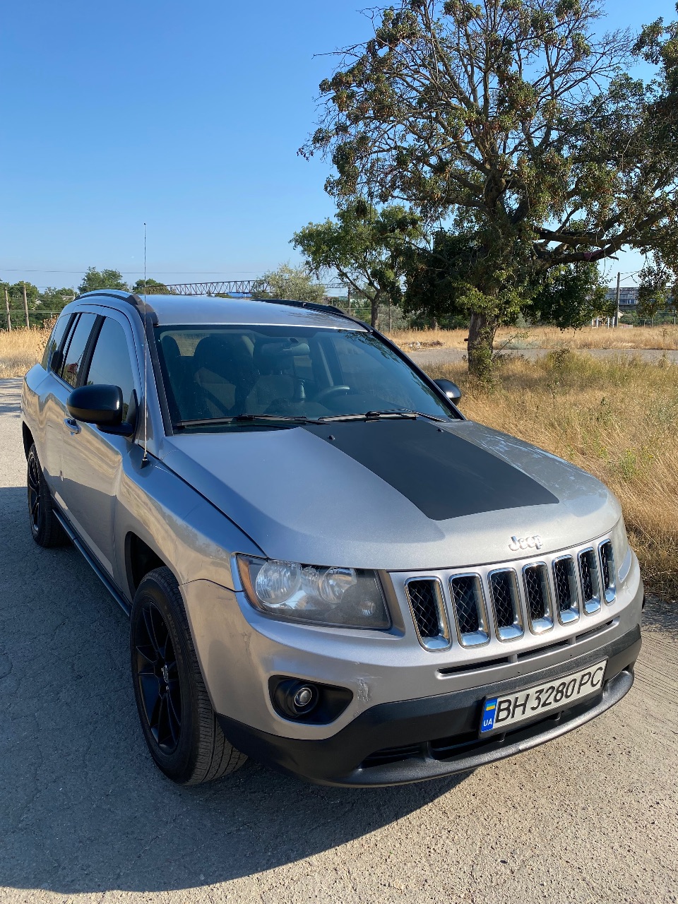 Jeep Compass - фото 2