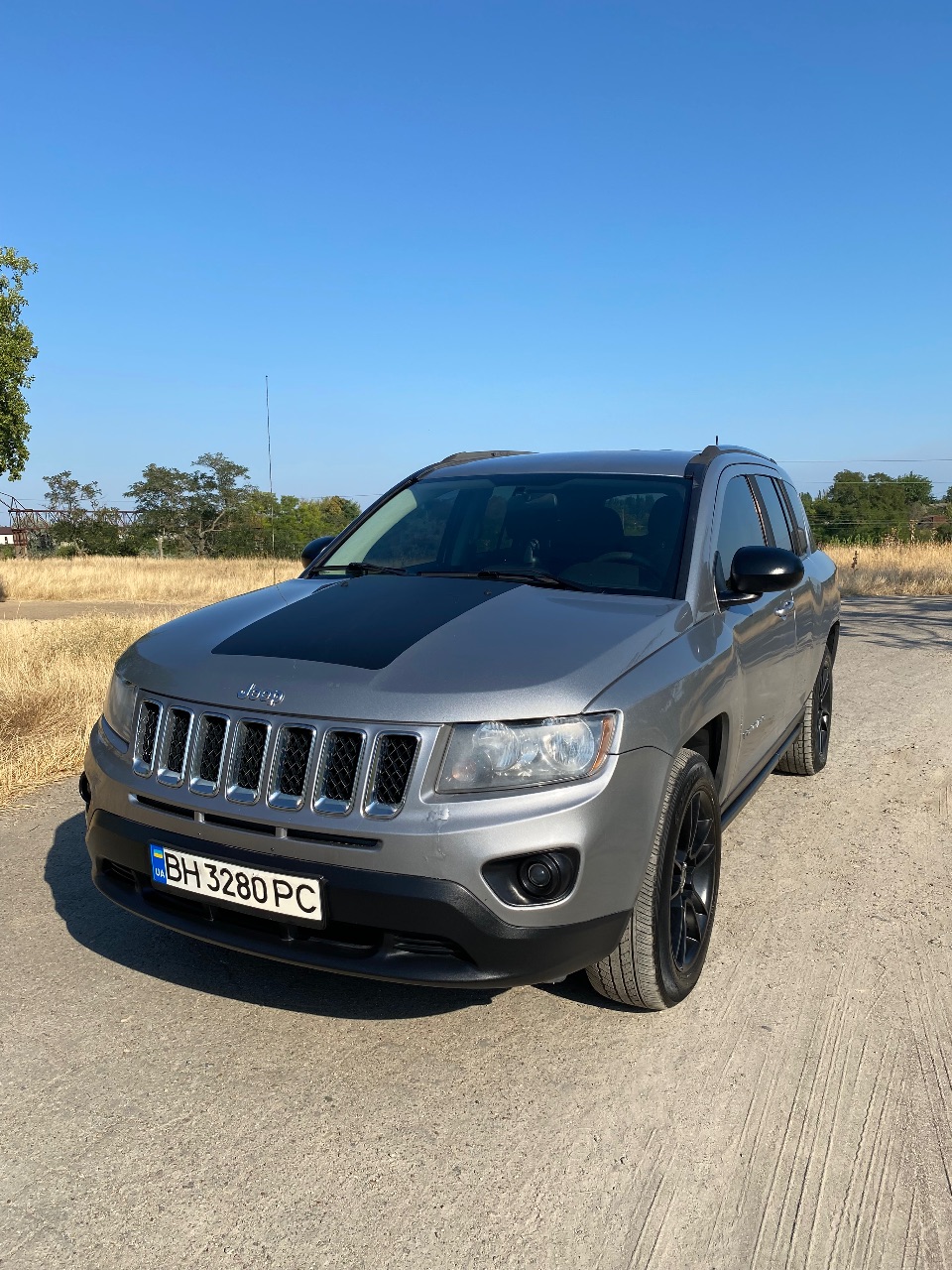 Jeep Compass - фото 1