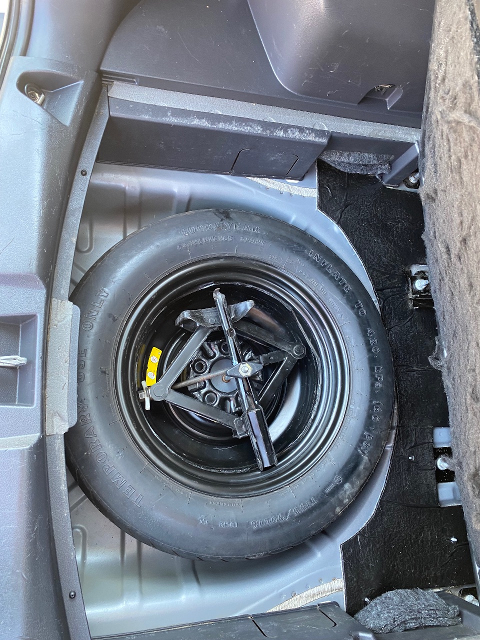 Jeep Compass - фото 6