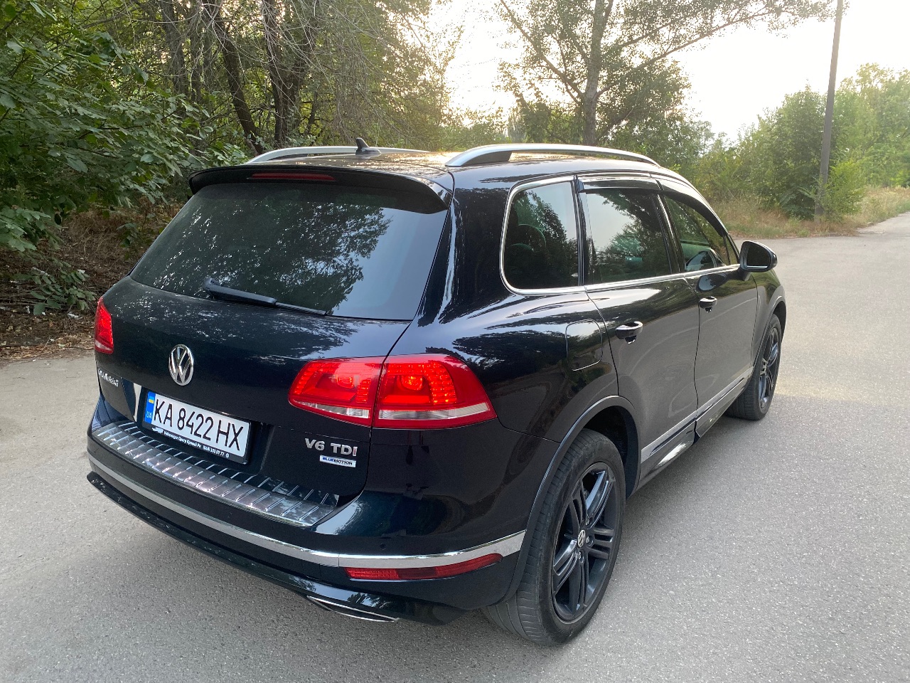 Volkswagen Touareg - фото 8