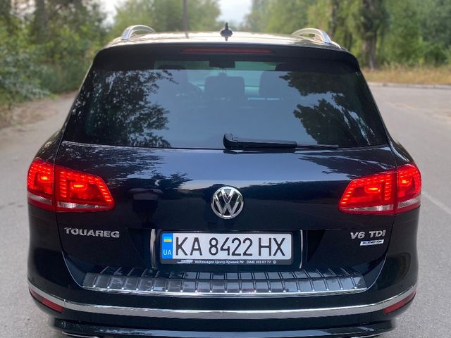 Volkswagen Touareg - фото 3