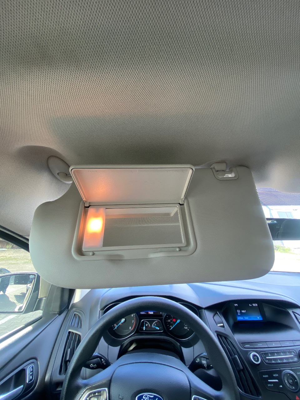 Ford Focus - фото 28