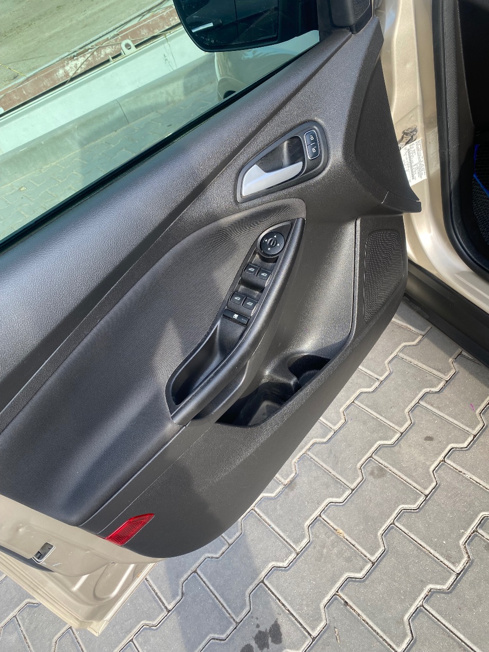 Ford Focus - фото 9