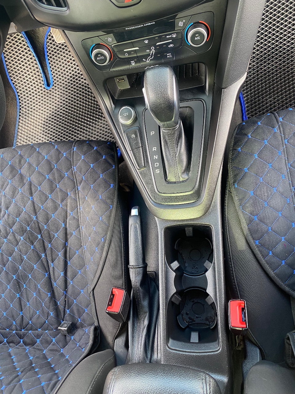 Ford Focus - фото 17