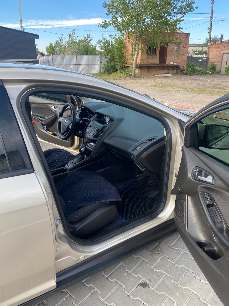 Ford Focus - фото 8