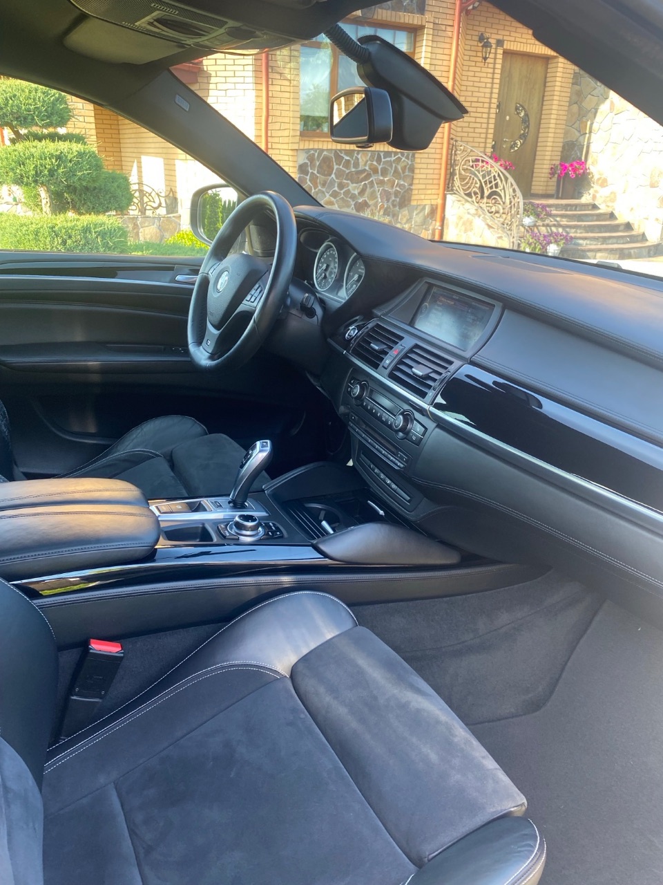 BMW X6 - фото 13