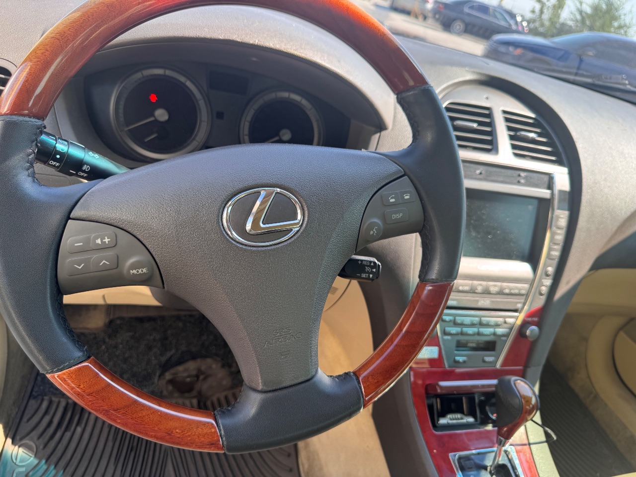 Lexus ES - фото 17