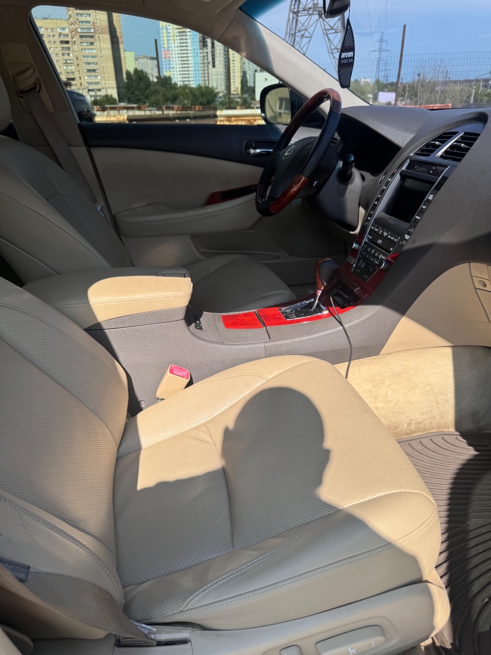 Lexus ES - фото 10