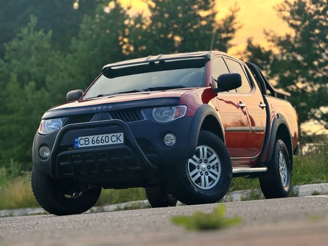 Mitsubishi L200 - зображення 3