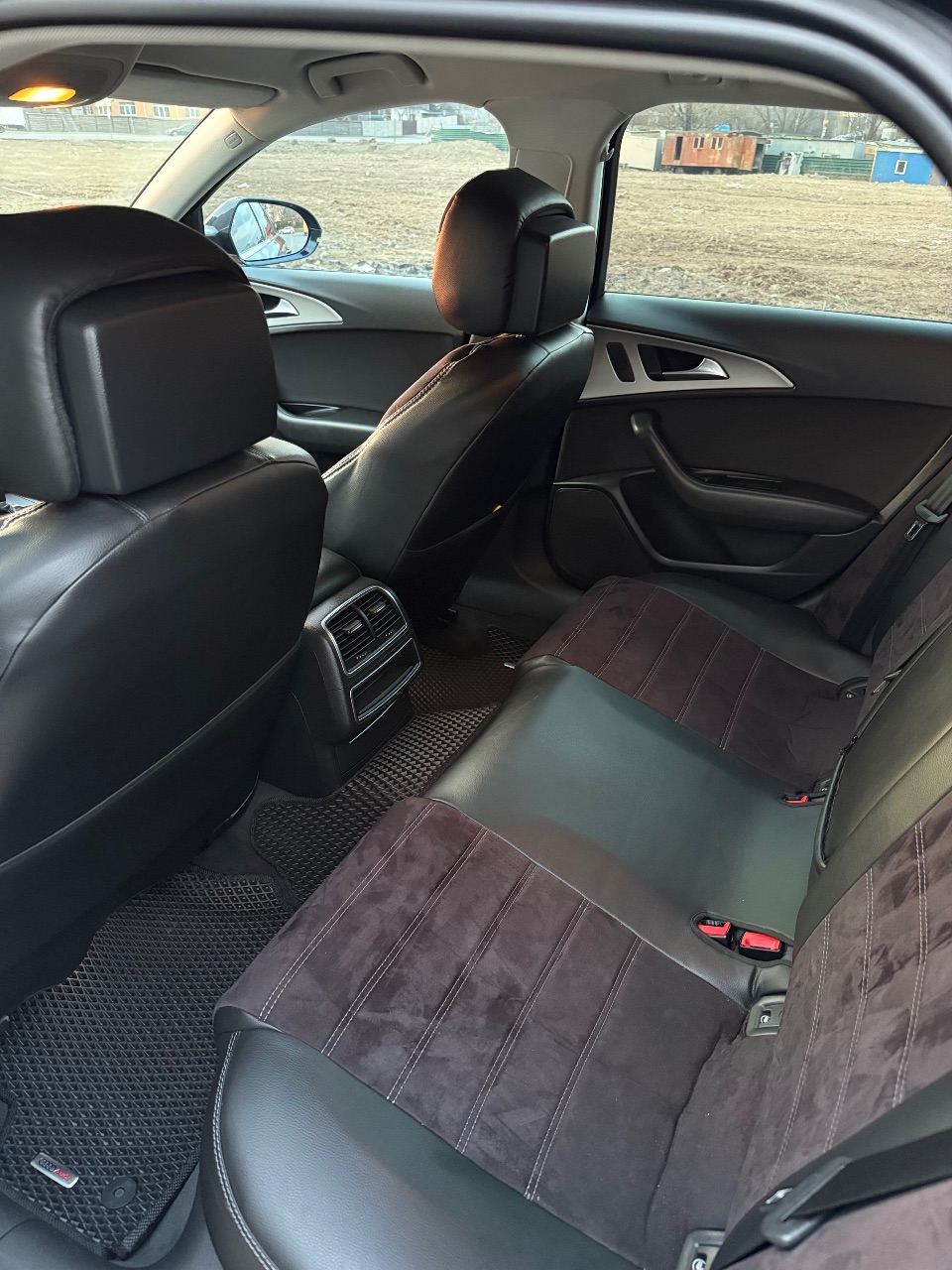 Audi A6 - фото 8