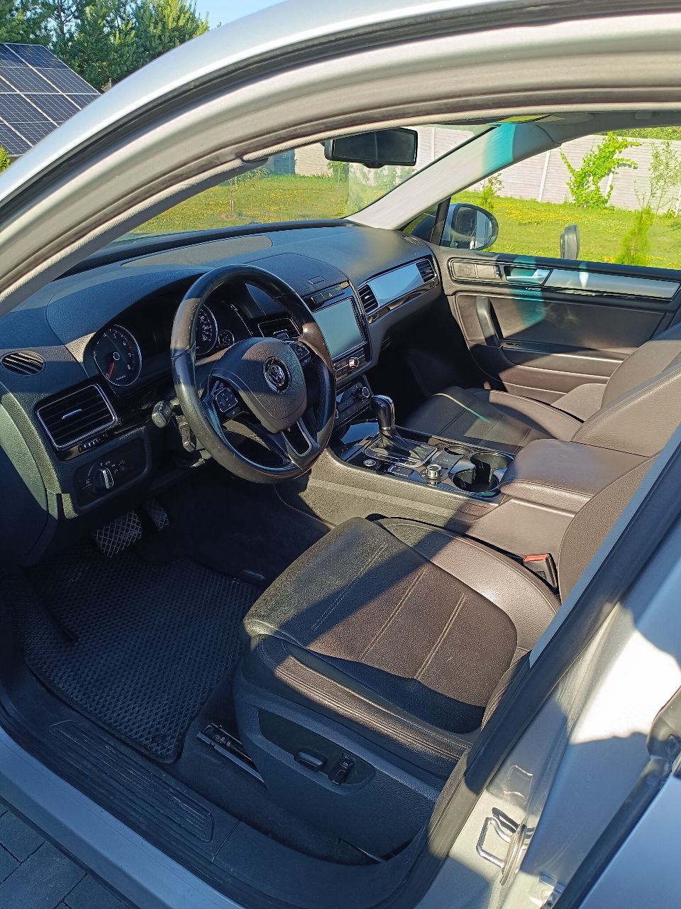 Volkswagen Touareg - фото 10