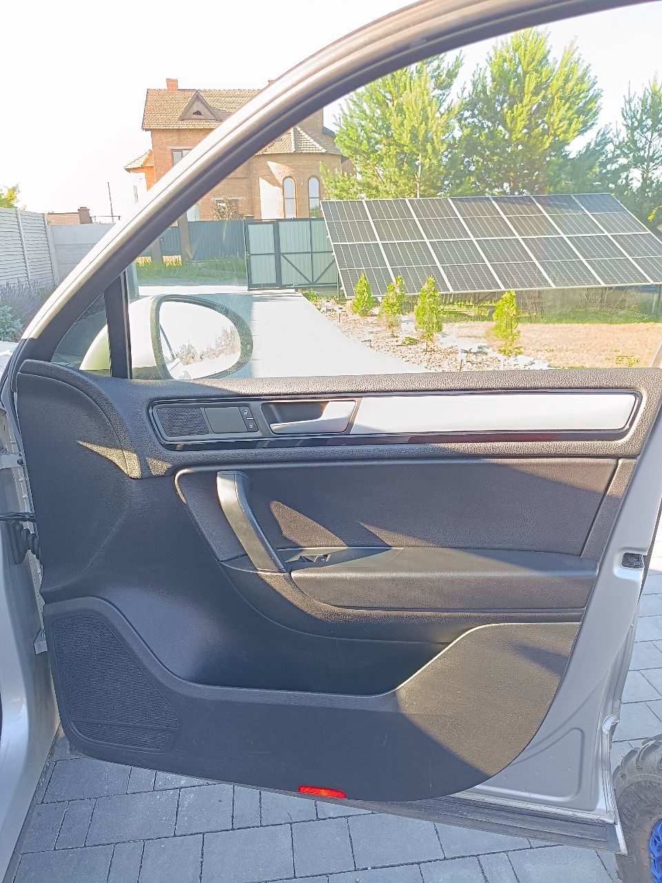 Volkswagen Touareg - фото 7