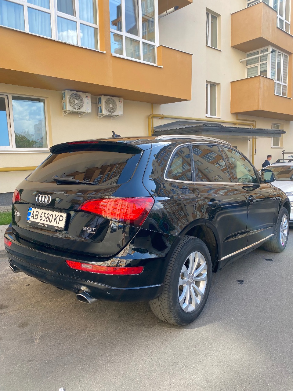 Audi Q5 - фото 7