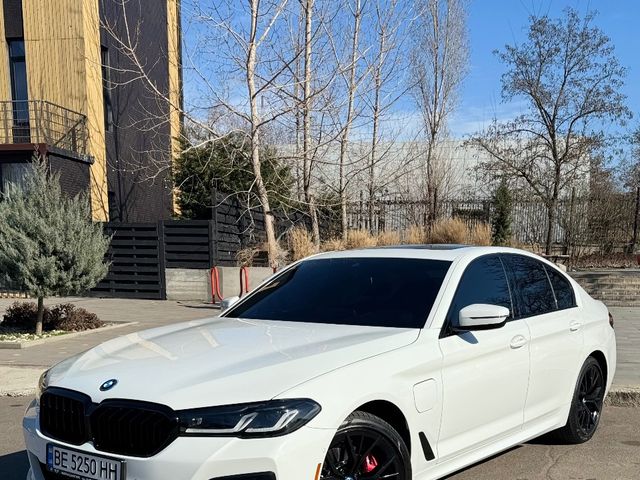 BMW 5 серії - фото 2