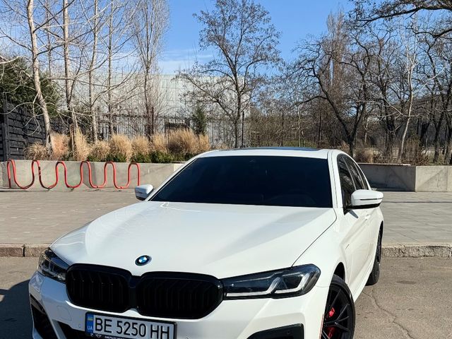 BMW 5 серії - фото 1
