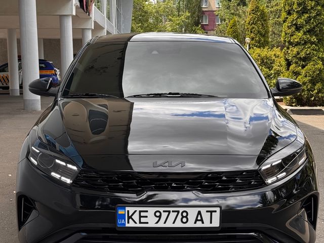 Kia Forte - фото 1