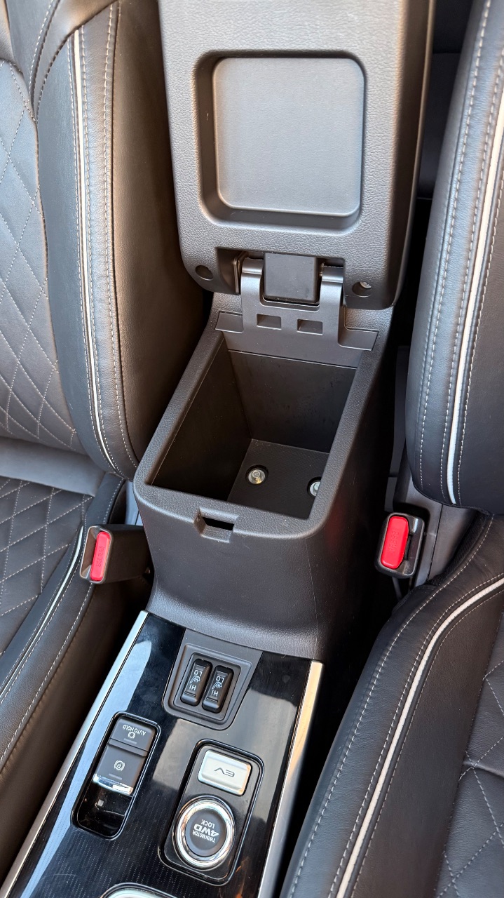 Mitsubishi Outlander - фото 17