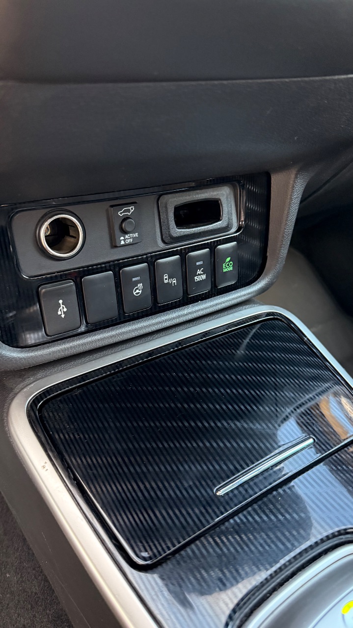 Mitsubishi Outlander - фото 16