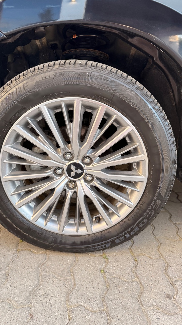 Mitsubishi Outlander - фото 15