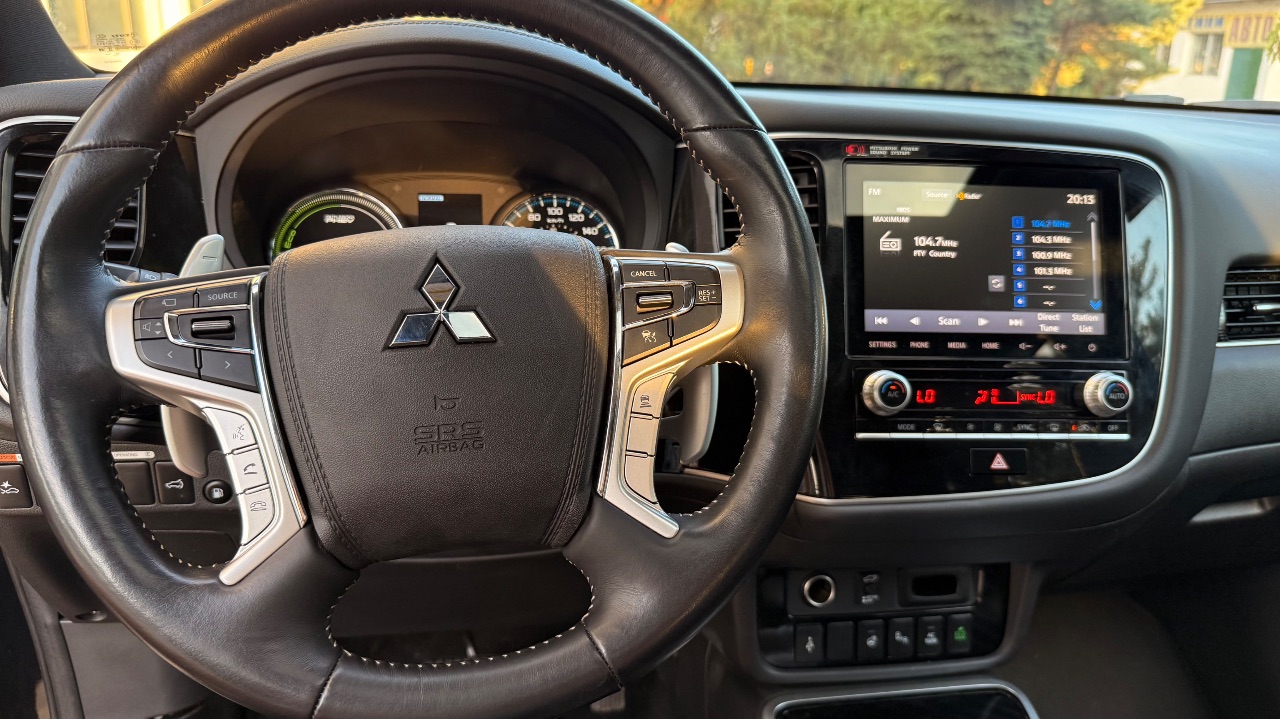 Mitsubishi Outlander - фото 10