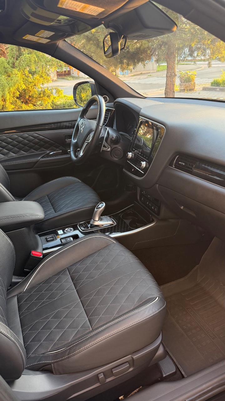 Mitsubishi Outlander - фото 40